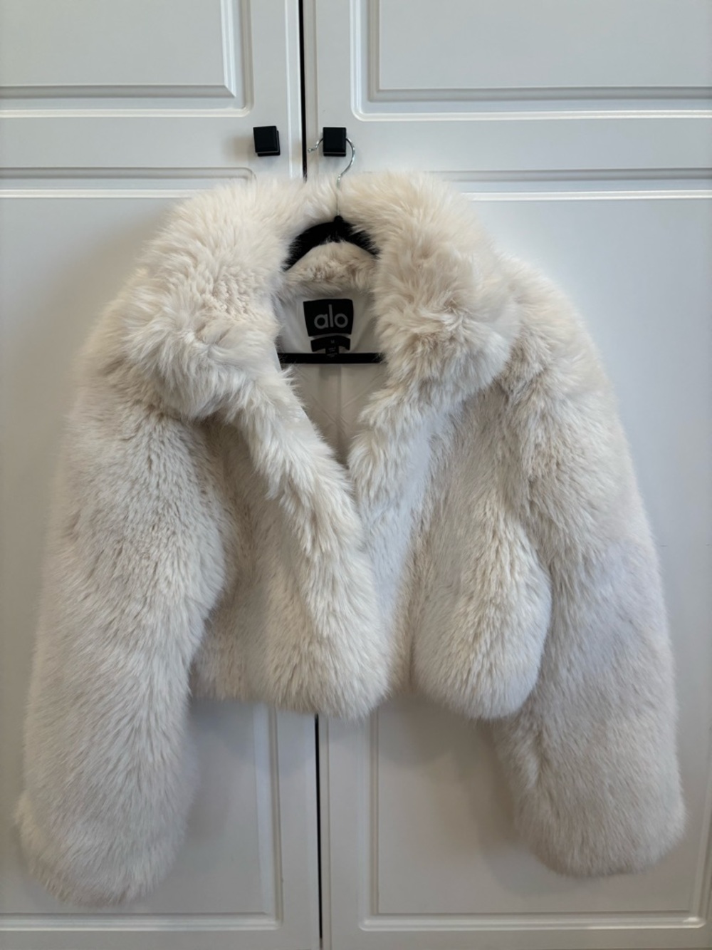 Alo Yoga Opulent Faux Fur Cropped Jacket in ivory